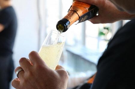 15710207636383.jpg 20151014140432103.jpg